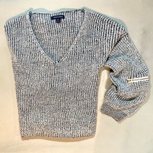 HERS & MINE | Long Sleeve Cropped Sweater; Women’s M/L